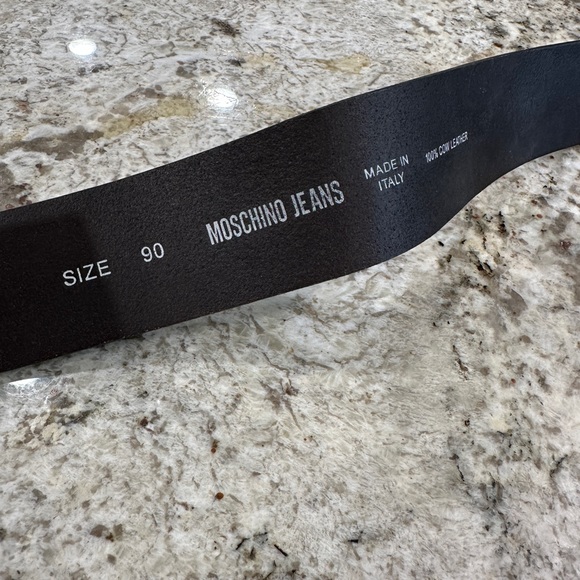 MOSCHINO BELT NEVER WORN WITH TAGS GENUINE LEATHER ORIGINAL UNISEX VINTAGE - Picture 7 of 9